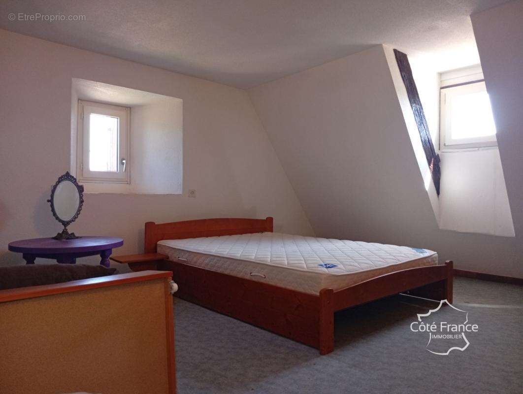Authentique maison en pierre avec dépendances, puits, citern - photo 9
