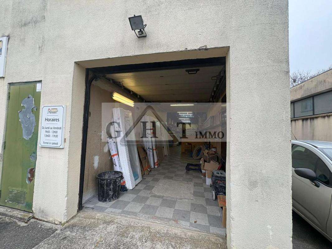 Entrepot 300 m² a vendre a draveil - photo 4
