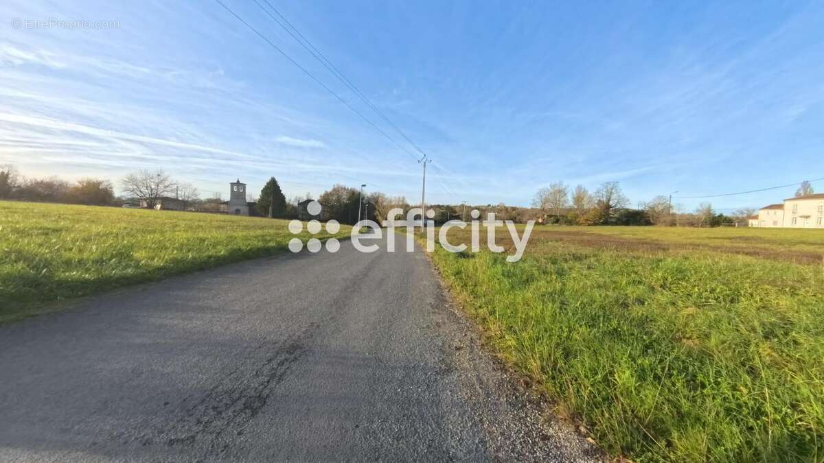 Terrain à VILLENEUVE-SUR-LOT