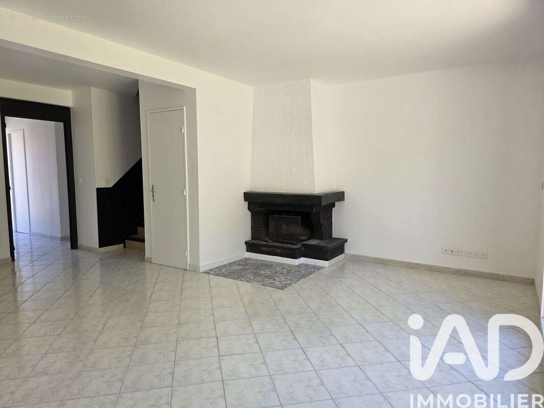 Photo 3 - Maison à CLAYE-SOUILLY