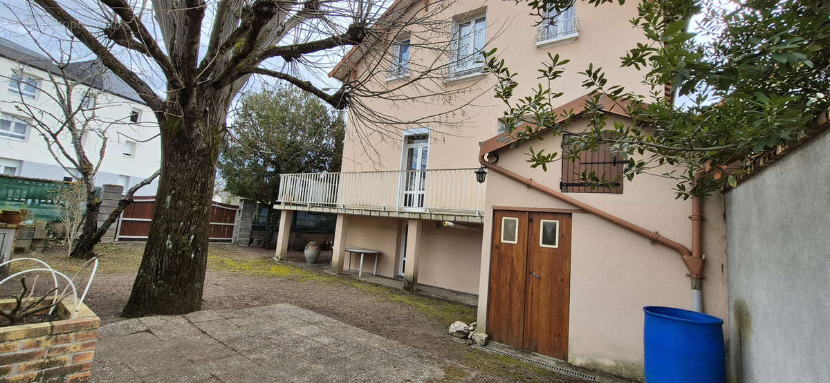 Maison à MONTLUCON