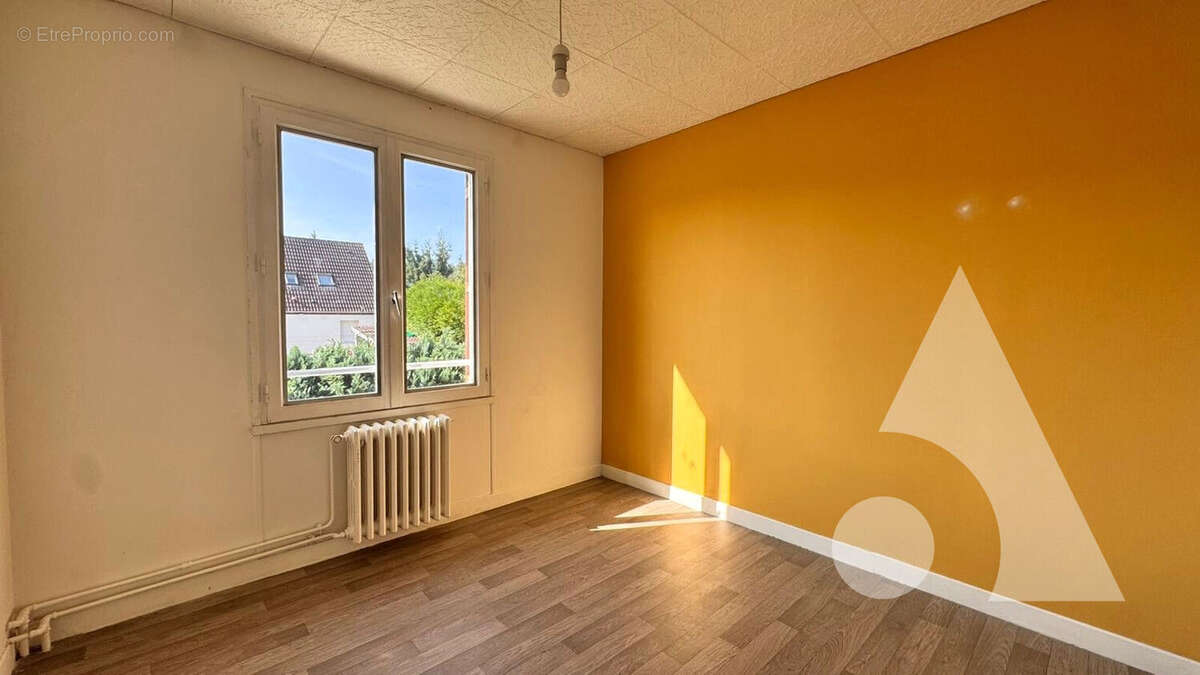 Maison à CREPY-EN-VALOIS