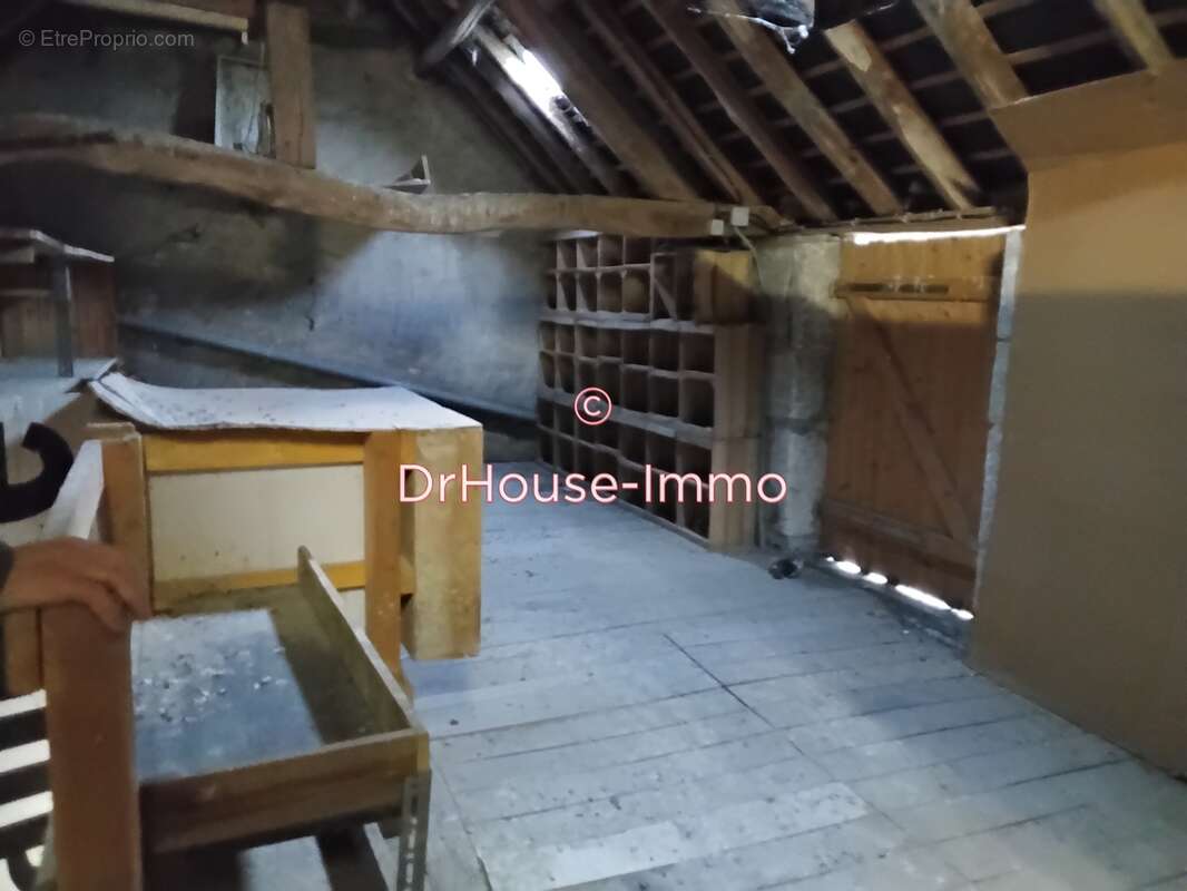 Appartement à MAYET