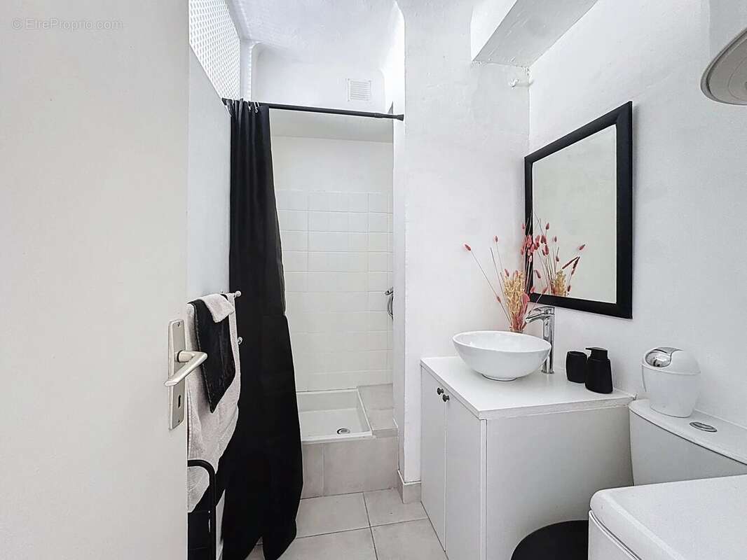 Exclusivité – cannes banane – studio - terrasse – 4e étage – ascenseur - photo 4