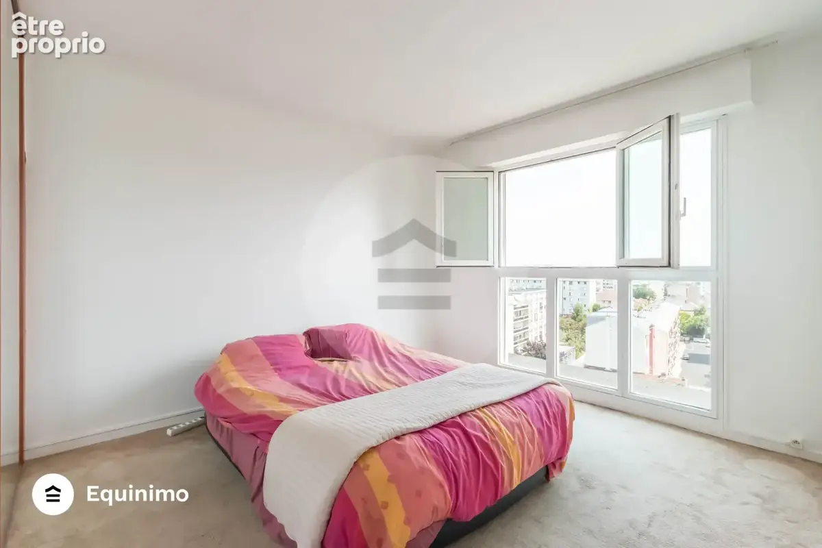 Appartement 5 pièces 4 chambres à 8 minutes à pied de La Défense, à 300m du T2 et à 800m de la gare de Courbev - photo 4