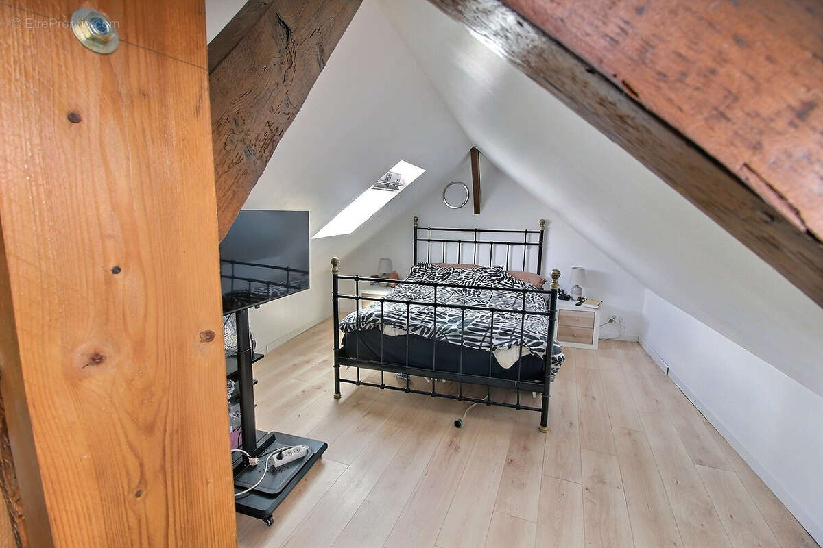 Maison  de ville Hyper centre NOGENT LE ROI - photo 8