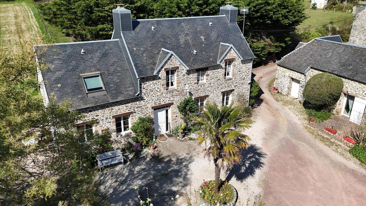 Photo 1 - Maison à AGON-COUTAINVILLE