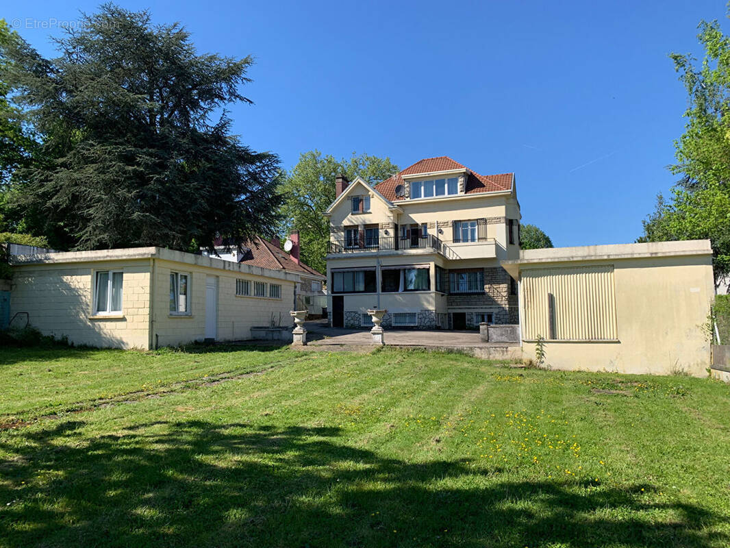 Maison à MONTMORENCY