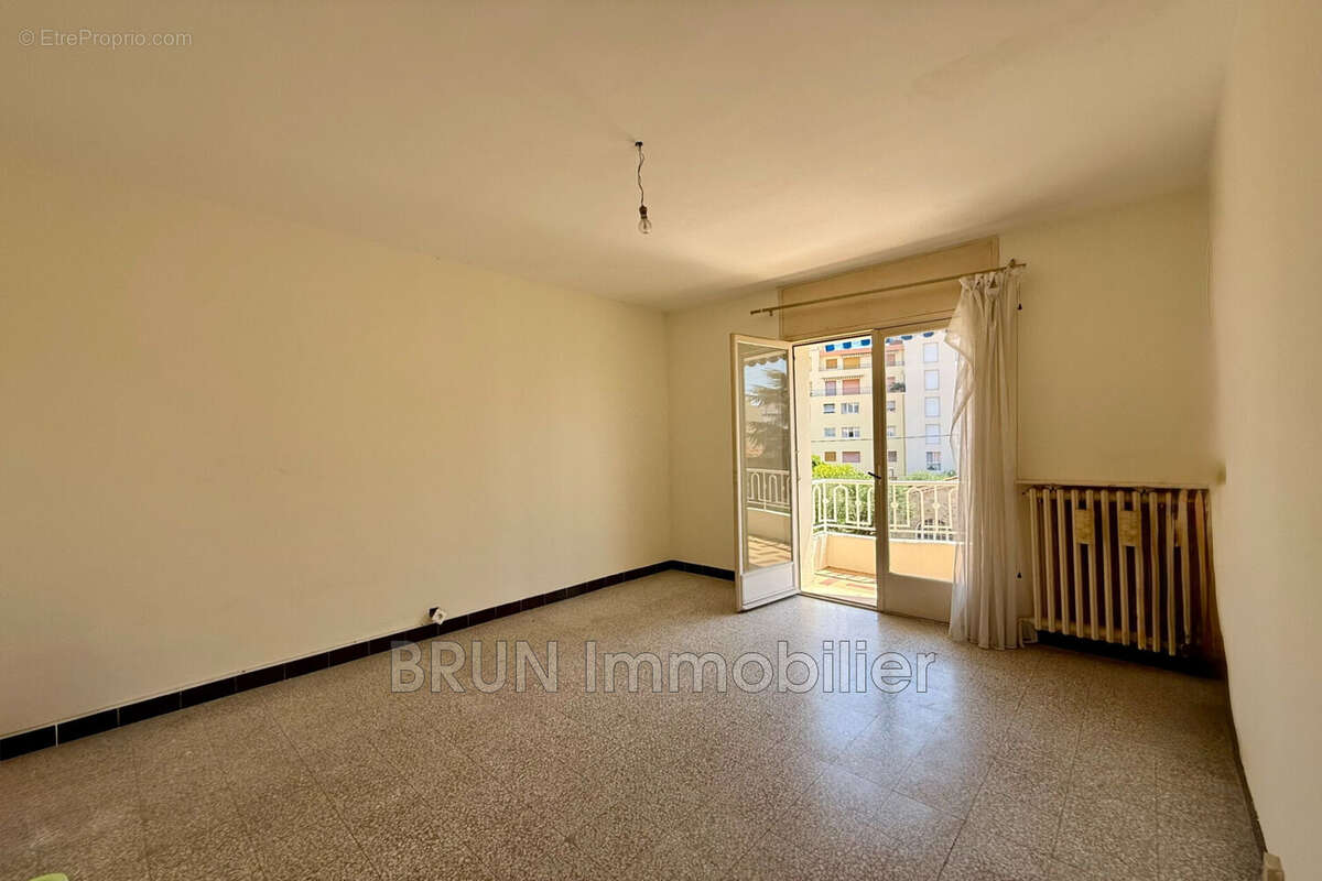 Appartement 32 m² à Antibes  - photo 3