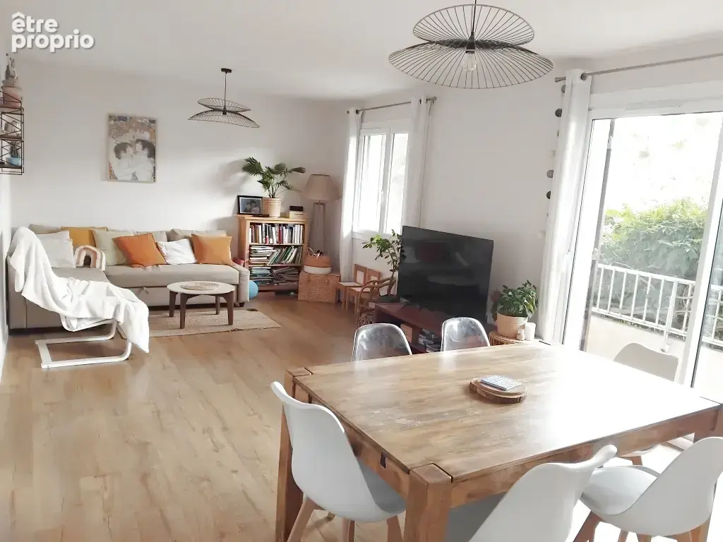 Appartement à HYERES