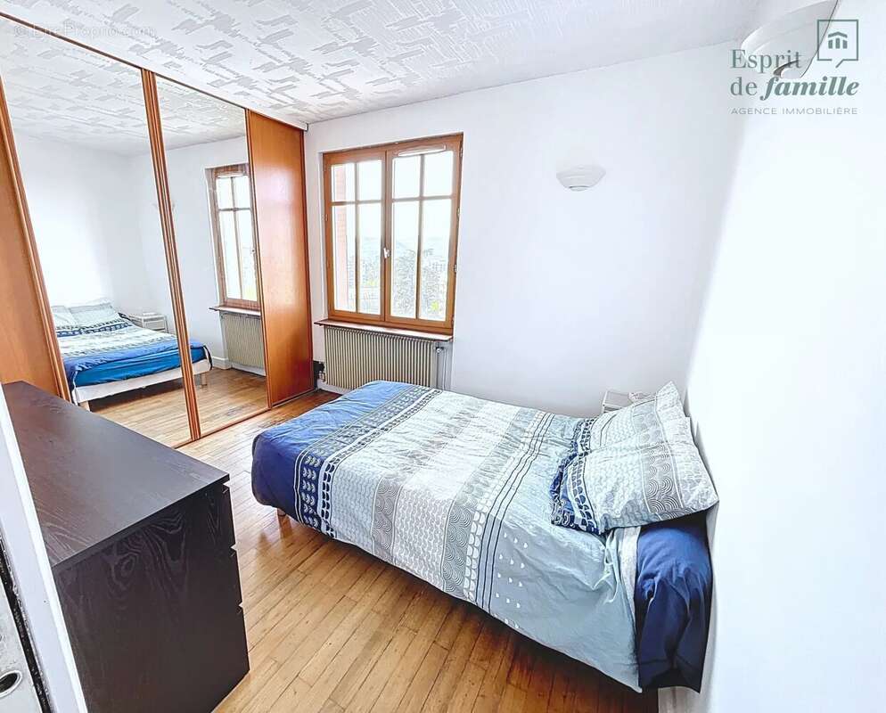 Au coeur de Sathonay Camp, T2 de 52,42m2, vendu loué - photo 8