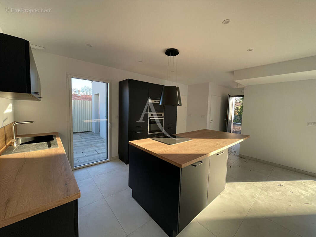 Maison à SAINT-HILAIRE-LA-FORET