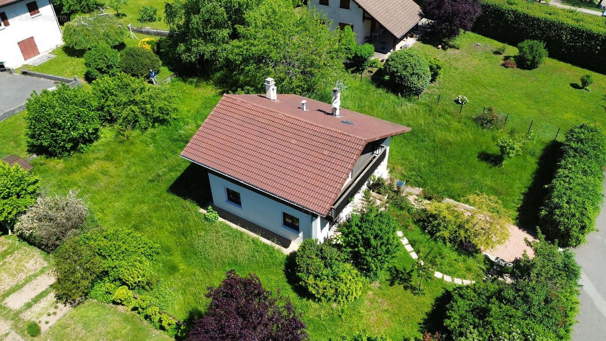 Maison individuelle hyper centre Thoiry avec grand terrain - photo 9