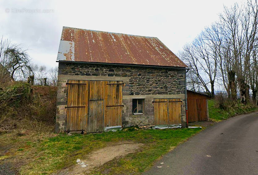 Maison à ORCIVAL