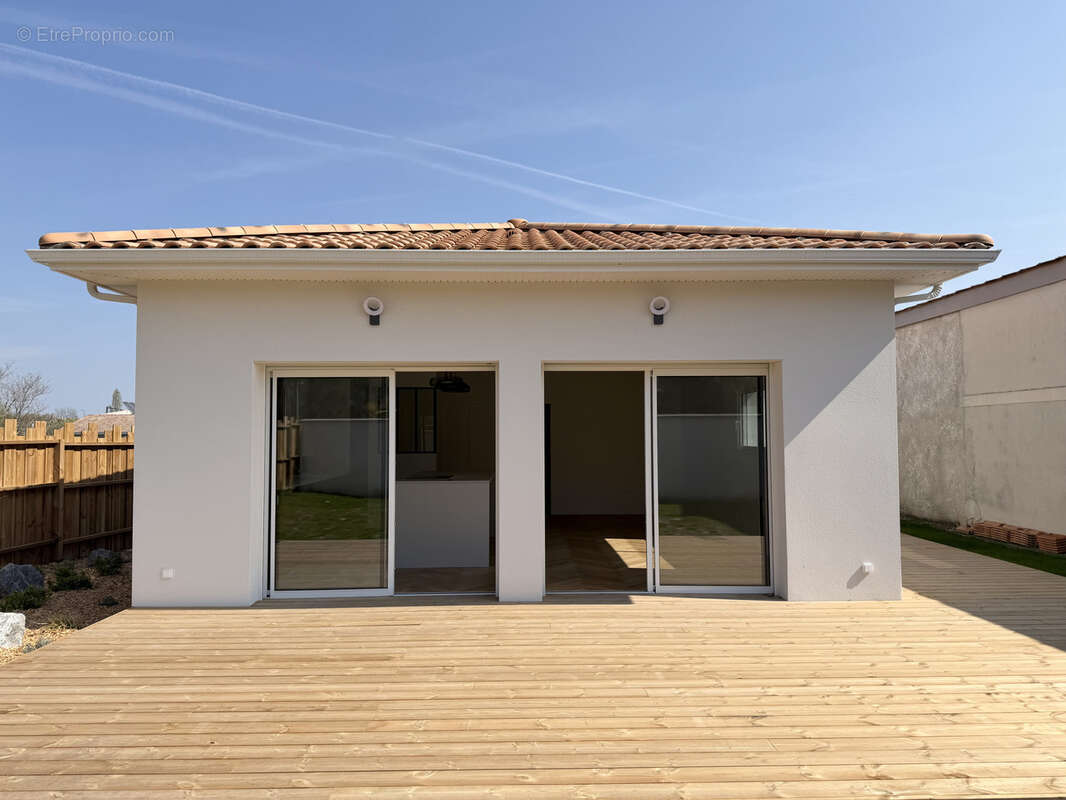 Maison achevée en 2026 - 3 chambres - Eysines - photo 12