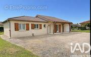 Photo 1 - Maison à SAINT-ETIENNE-DU-BOIS