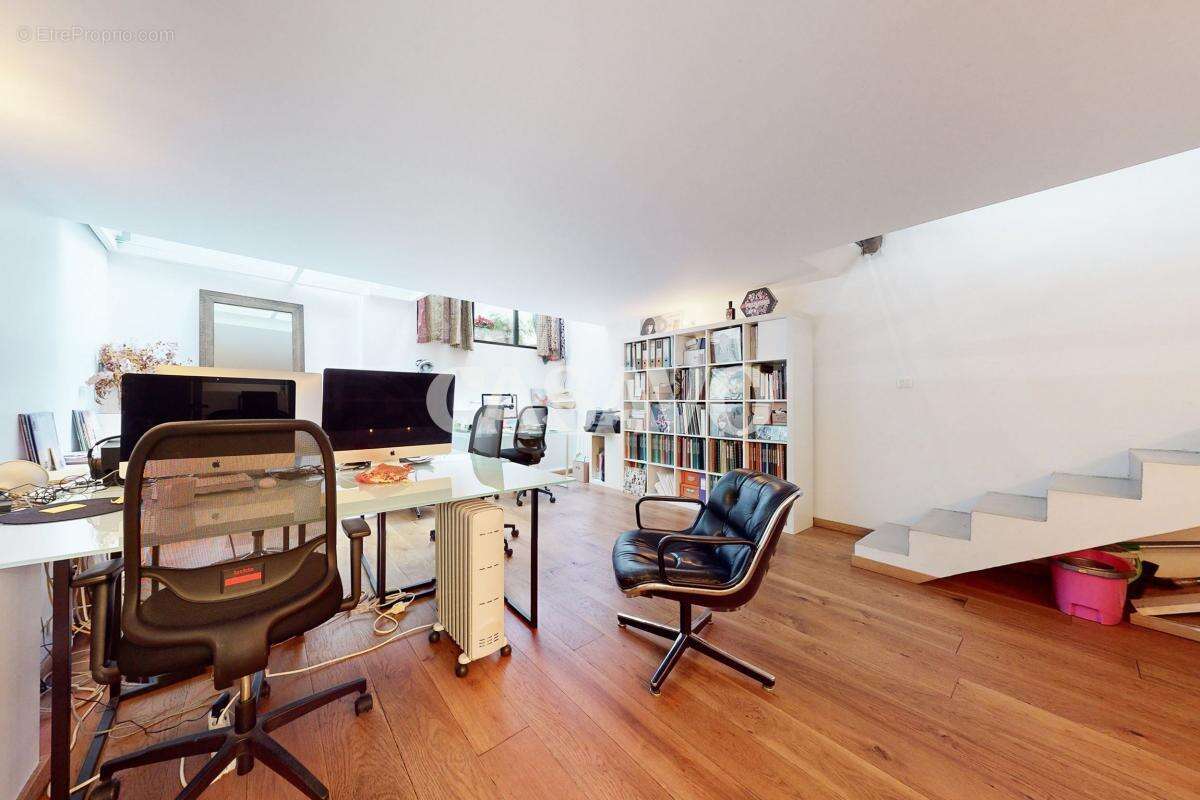 Appartement à PARIS-11E