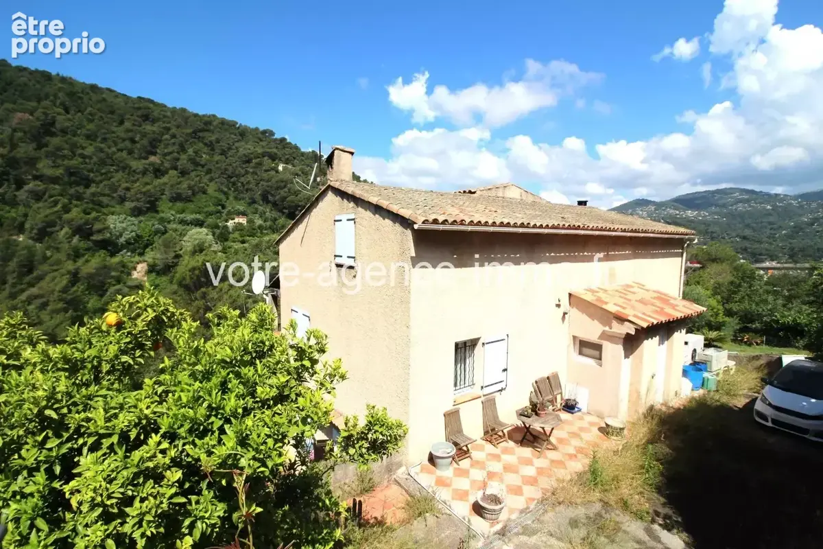 Nice La Trinité - Appartement duplex 150 m² dans maison - photo 6