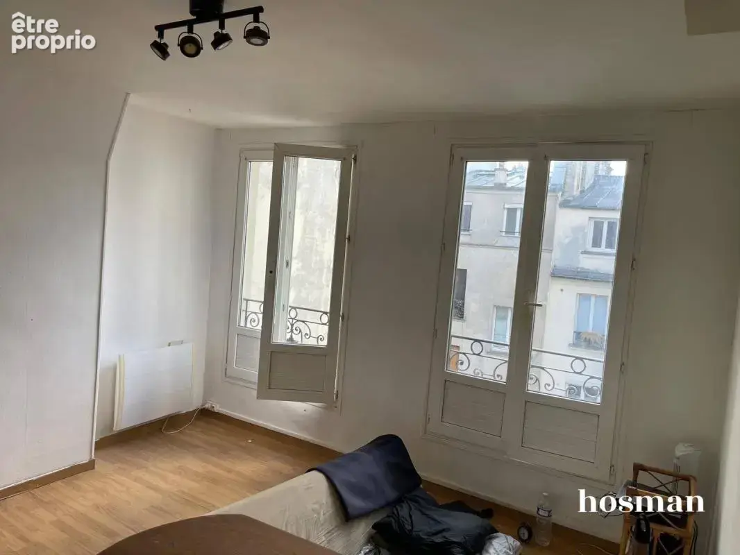 Studio 1 pièce - 23m² - Rue du Faubourg Saint-Denis, Paris - Dernier étage et cave - photo 3