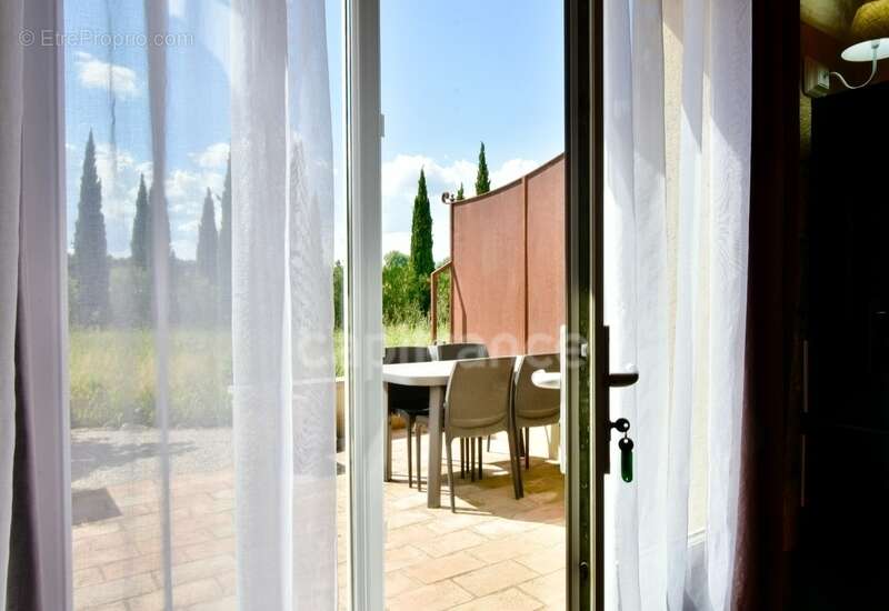 Maison à SAINT-PIERRE-DE-MEZOARGUES