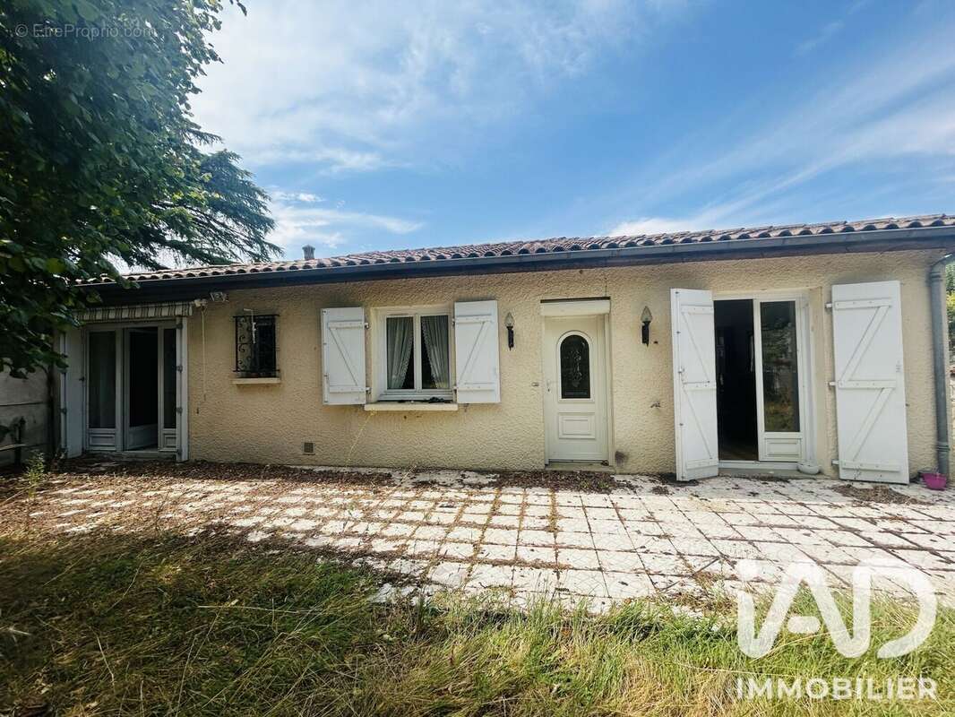 Maison 118 m² à Fleac  - photo 2