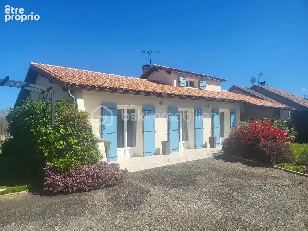 Maison aubiac 152 m² - garage- piscine-veranda- jardin 4800 m² - photo 8