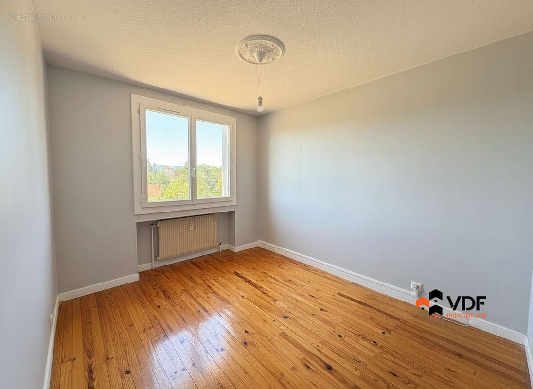 Appartement 61 m² à Riorges  - photo 6