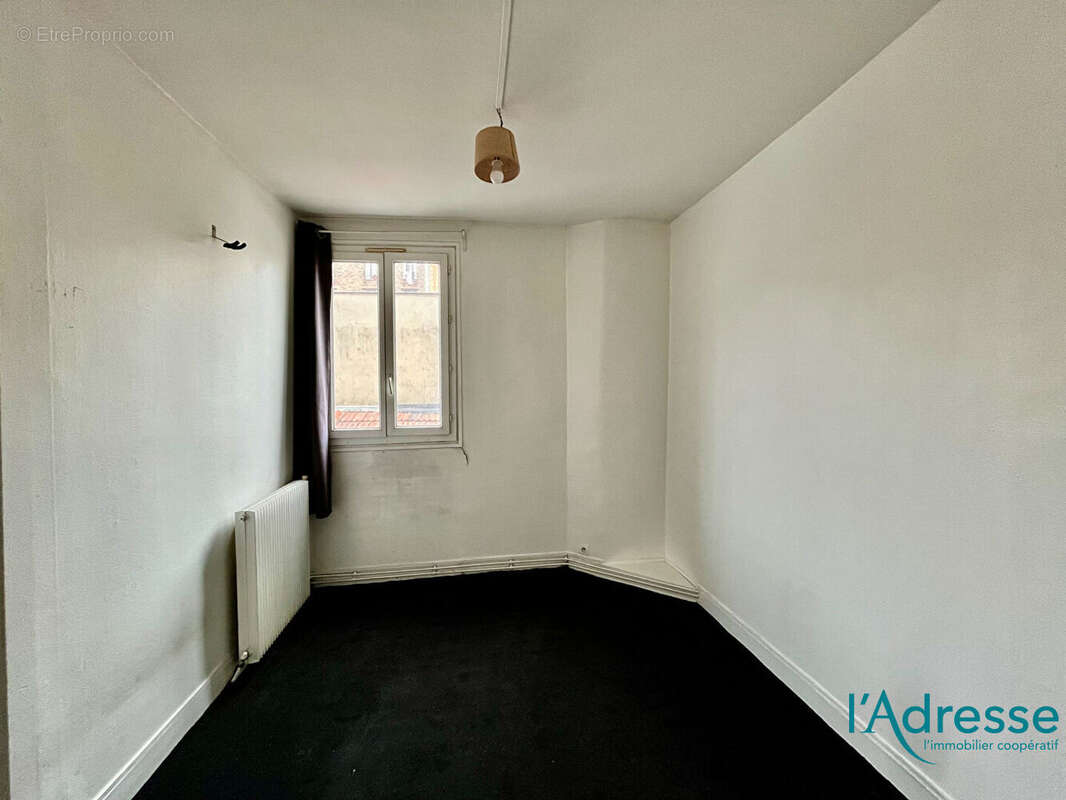 Appartement à LES LILAS