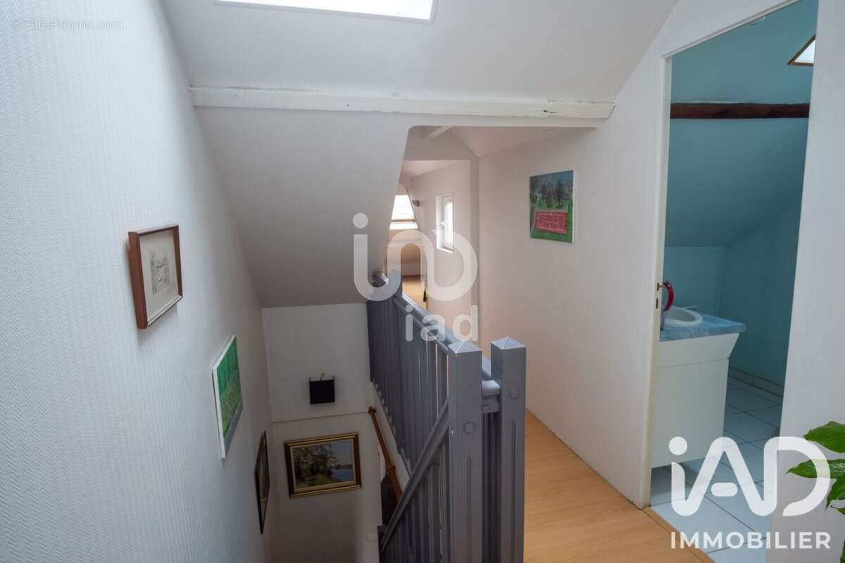 Appartement 138 m² à Saint-Mammes  - photo 7