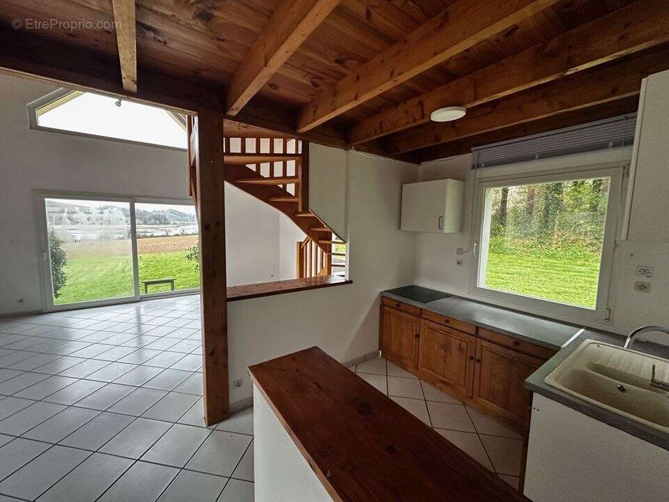 Maison à PONT-DE-BUIS-LES-QUIMERCH