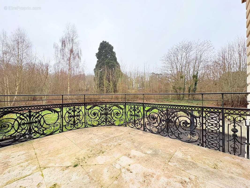 Appartement à LIMOURS