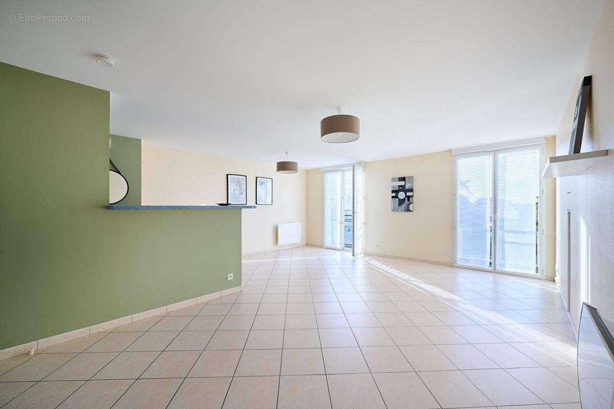 Appartement  3 pièce(s) - photo 2