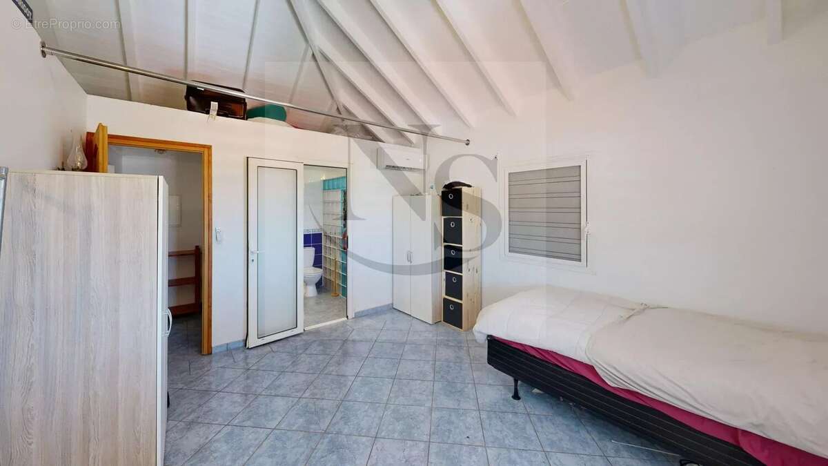 Maison à CAPESTERRE-BELLE-EAU