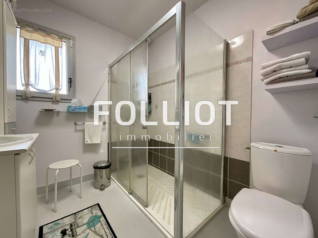 Maison à AGON-COUTAINVILLE