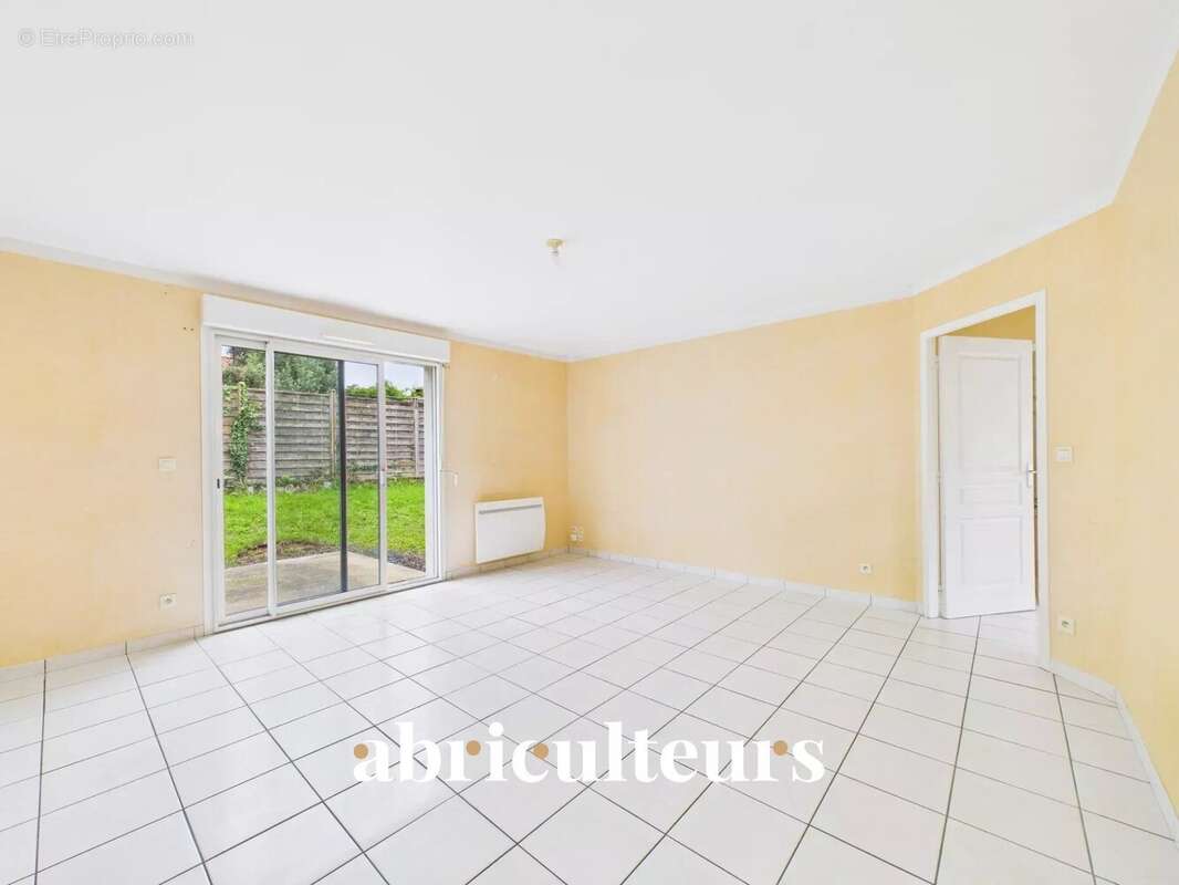 Maison à BOUGUENAIS