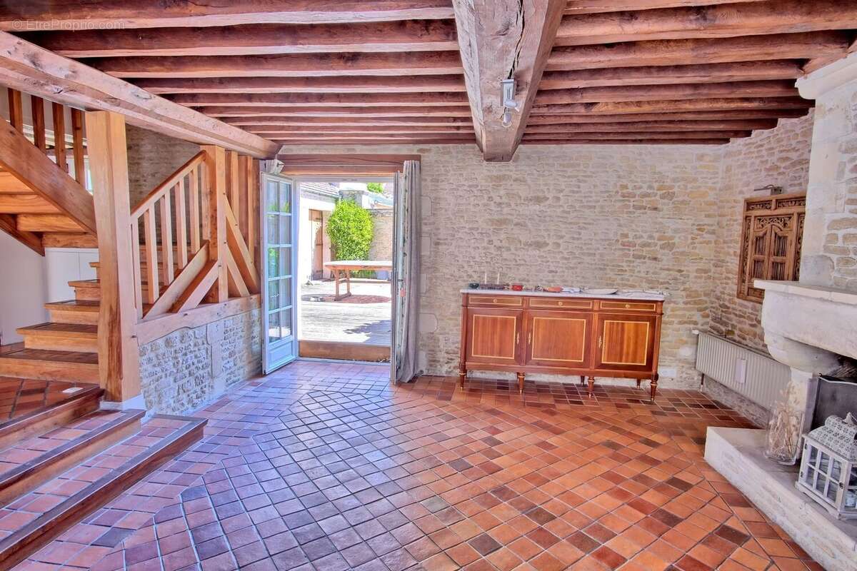 BERNIERES SUR MER - Maison de charme en pierre - photo 6