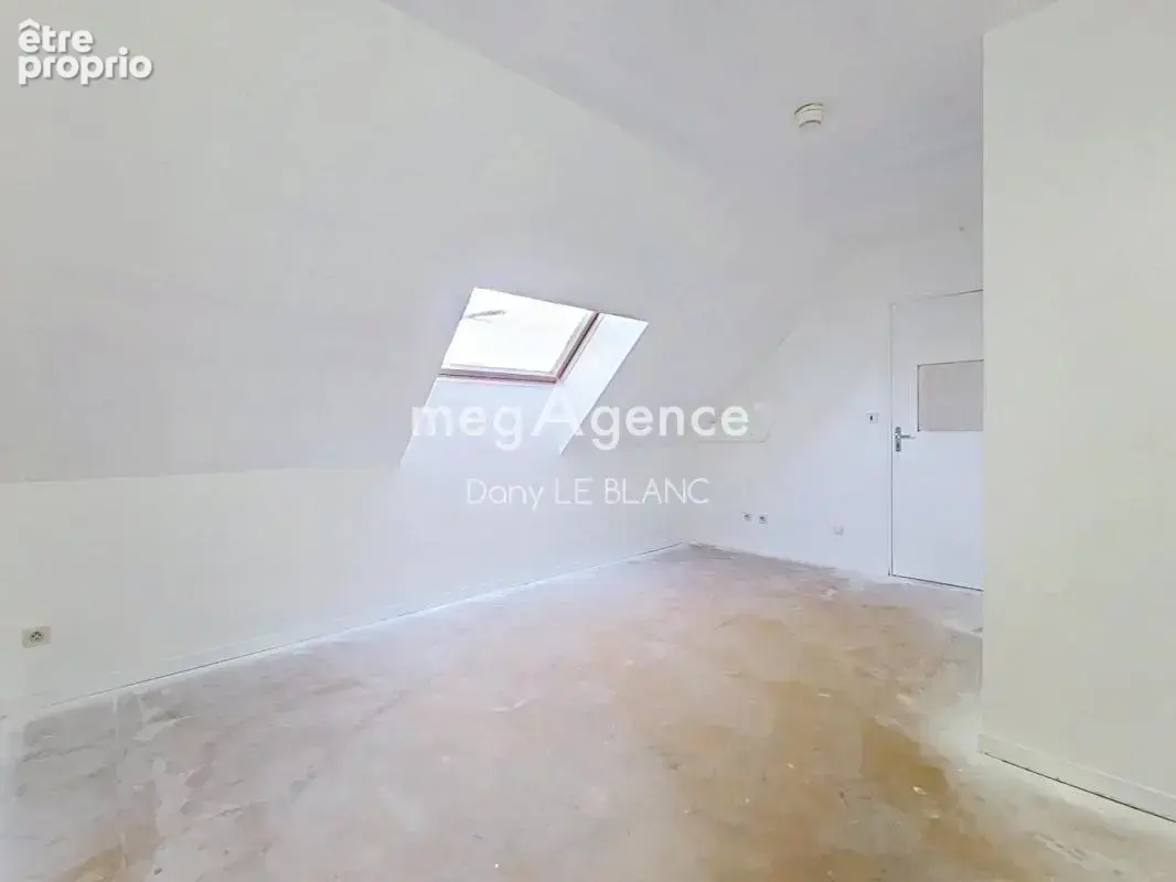 Local commercial avec forte visibilité - photo 13