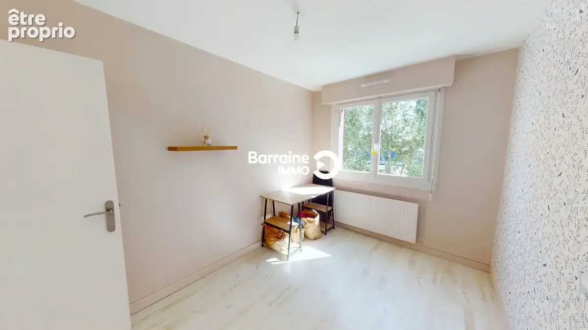 A vendre- lorient-keryado  appartement t3 de 60 m²- balcon-stationnement-vue degagee - photo 10
