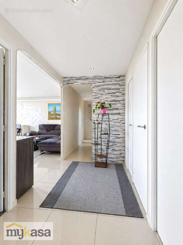 Appartement Martigues 4 pièce(s) 84 m2 - photo 5