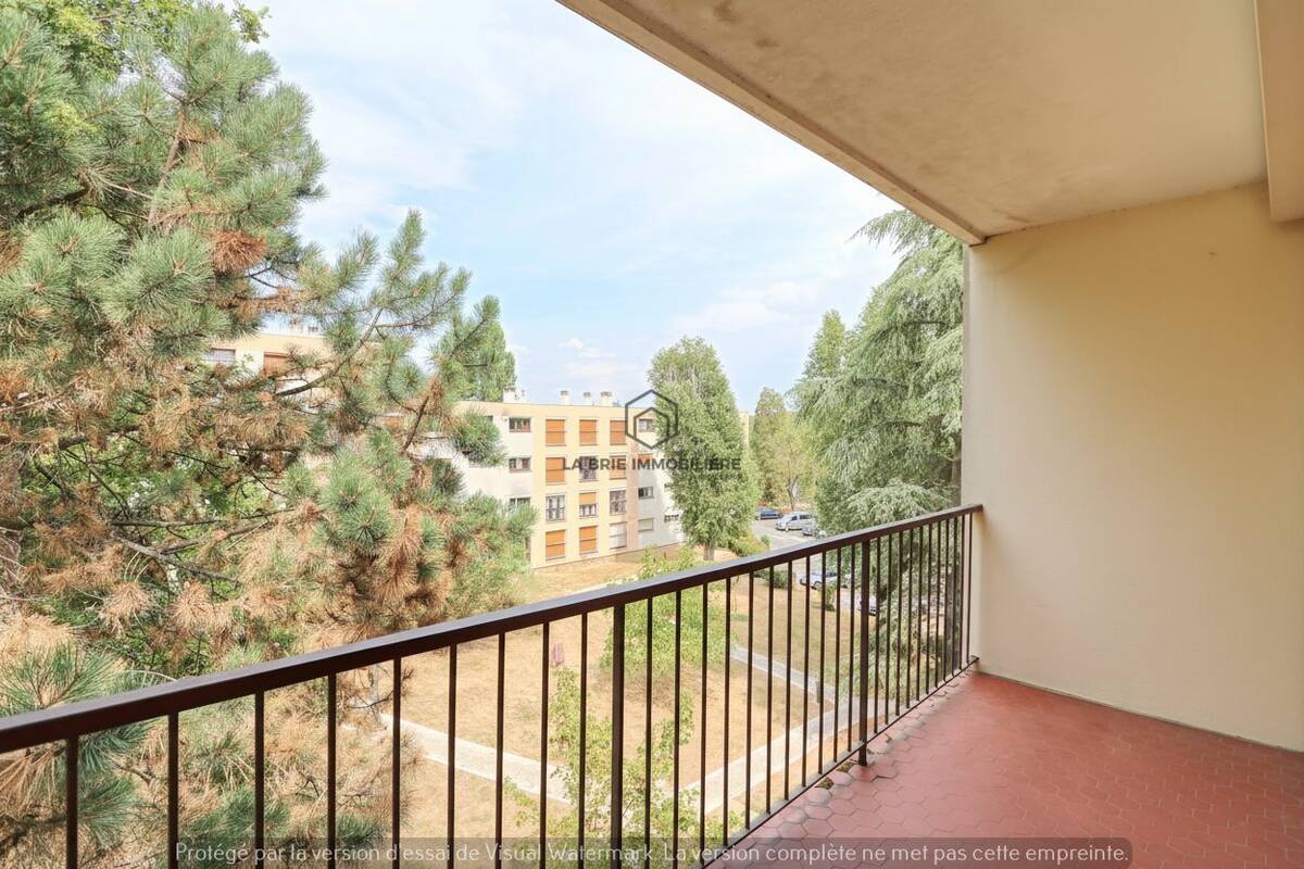 Appartement 80 m² à Villecresnes  - photo 1