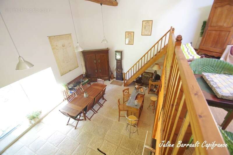 Maison en pierre de 186,64 m² avec 3 chambres rénovée en 1999 sur un terrain de 413 m² - photo 10