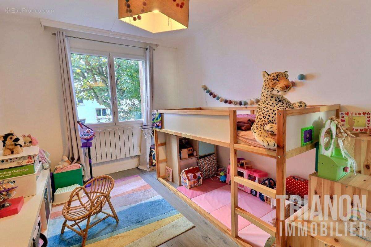 Appartement à BOUGIVAL