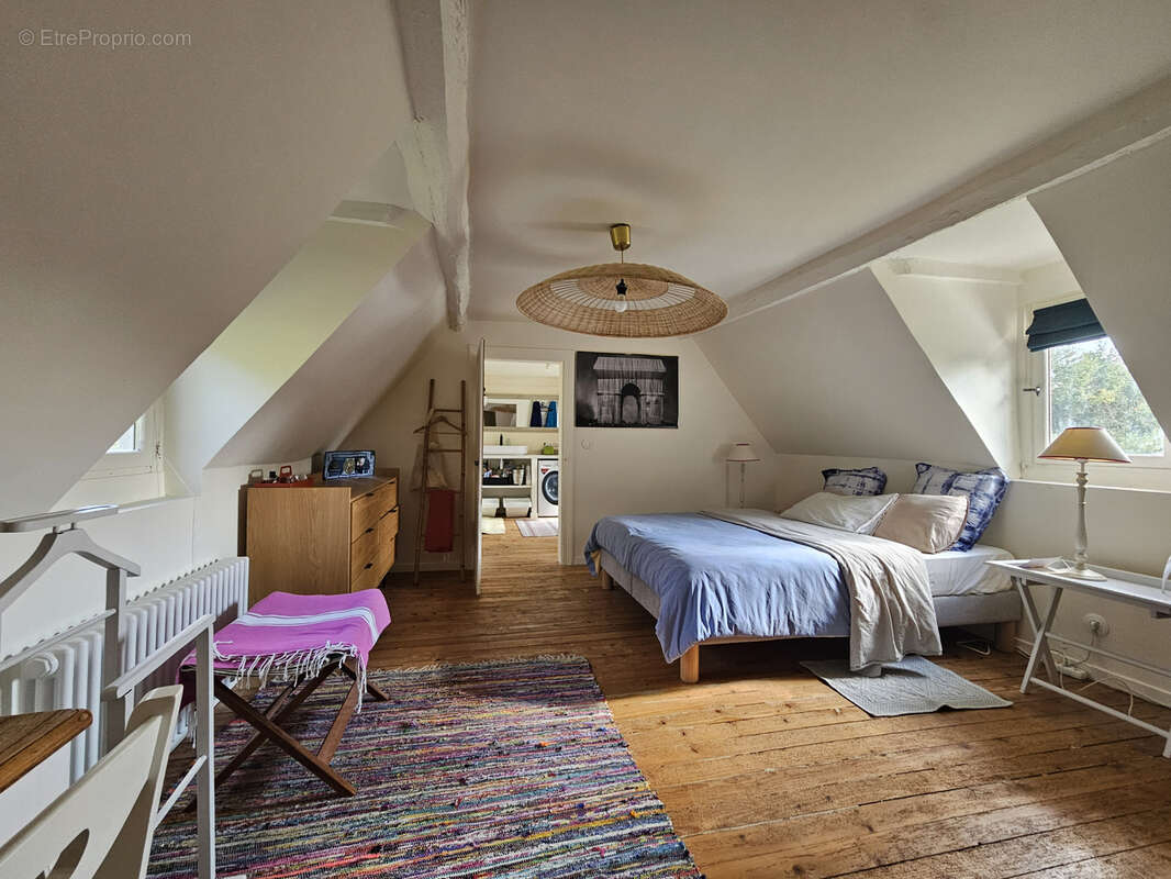 Maison à CORMEILLES