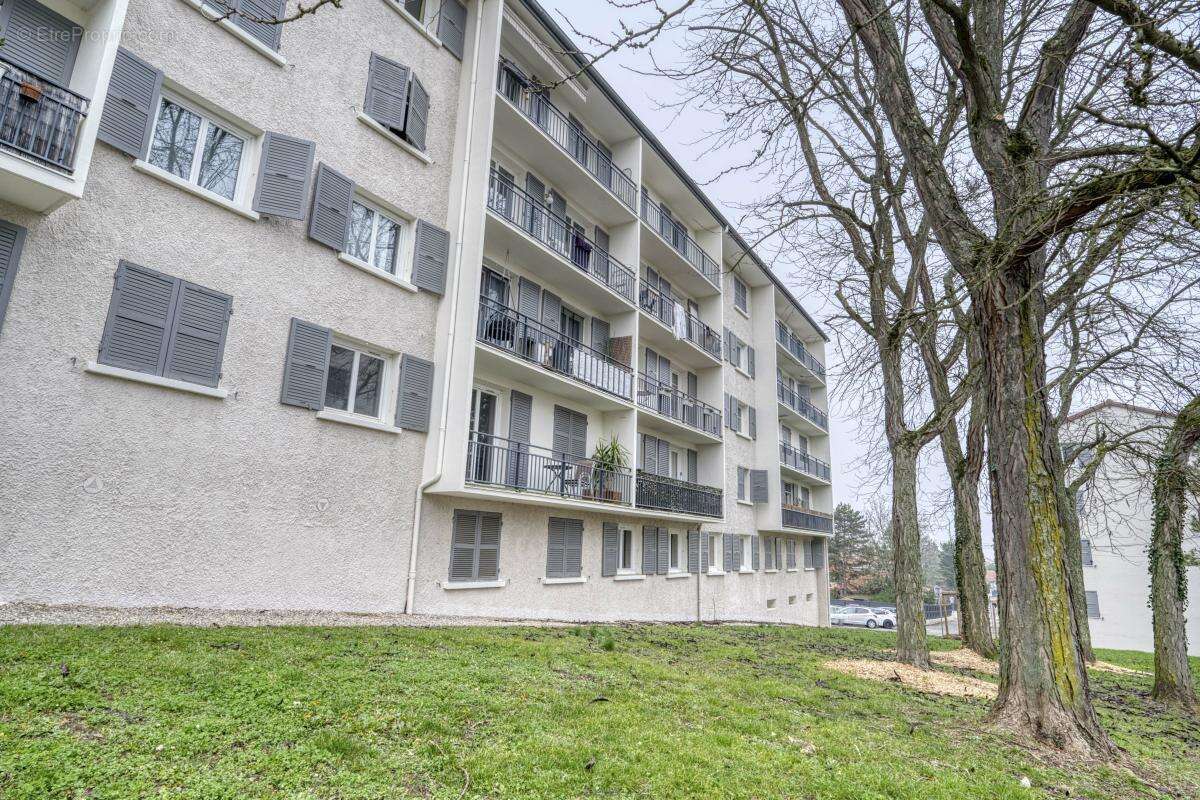 Appartement à LYON-9E