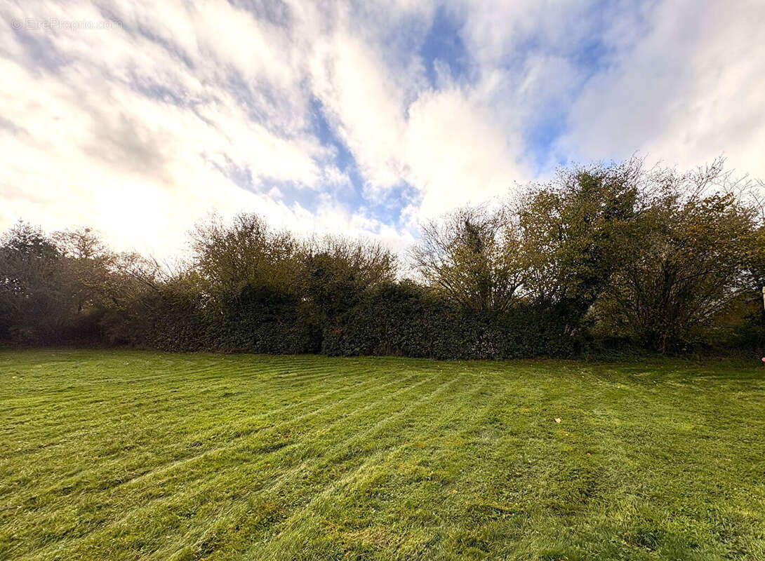 Terrain à GOUESNACH