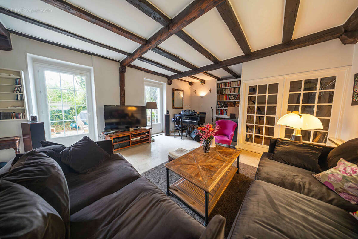 Maison à LE PLESSIS-ROBINSON