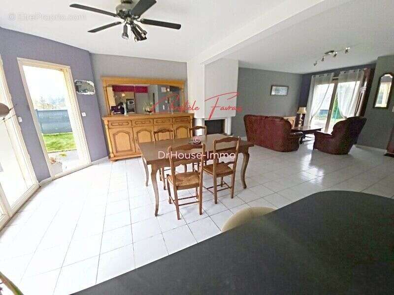 Maison à SAINT-GERMAIN-EN-COGLES