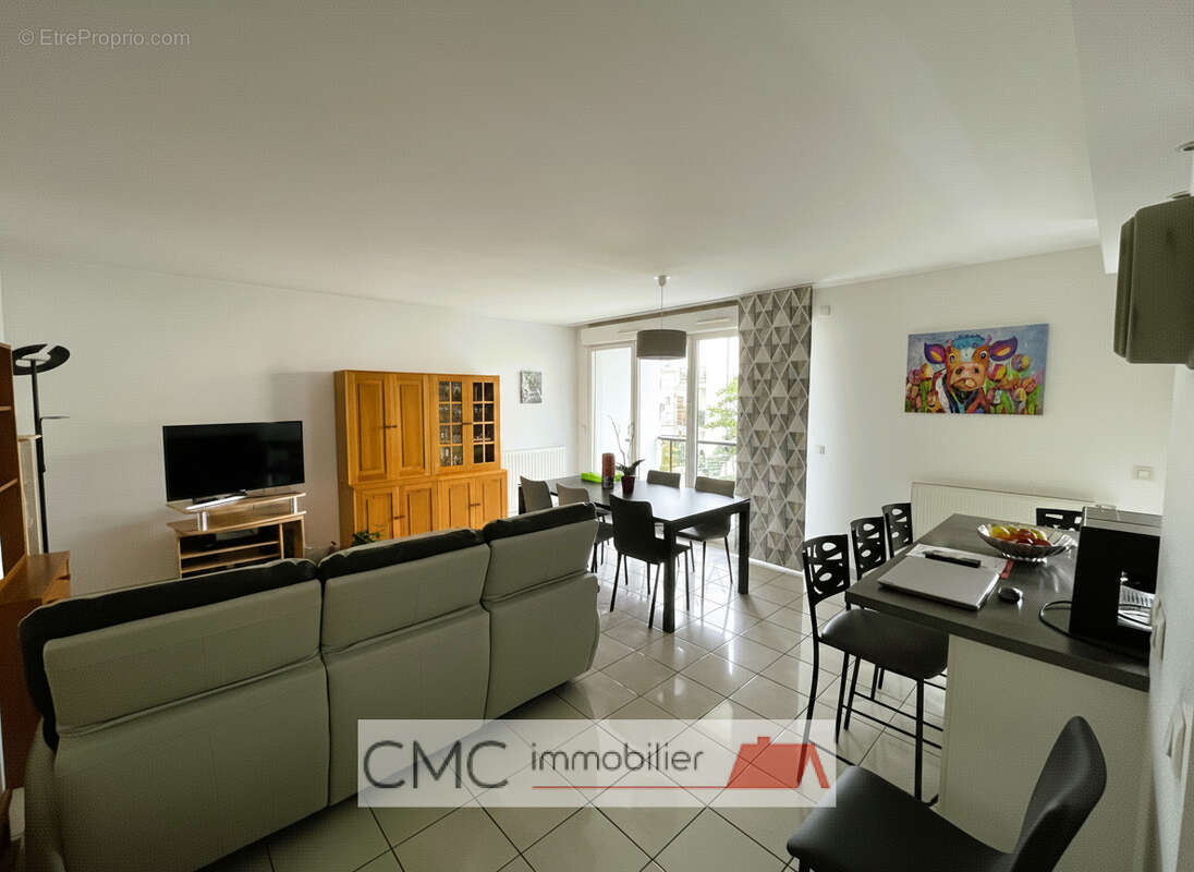Appartement à LUCE