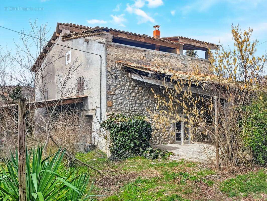 Maison à THOARD