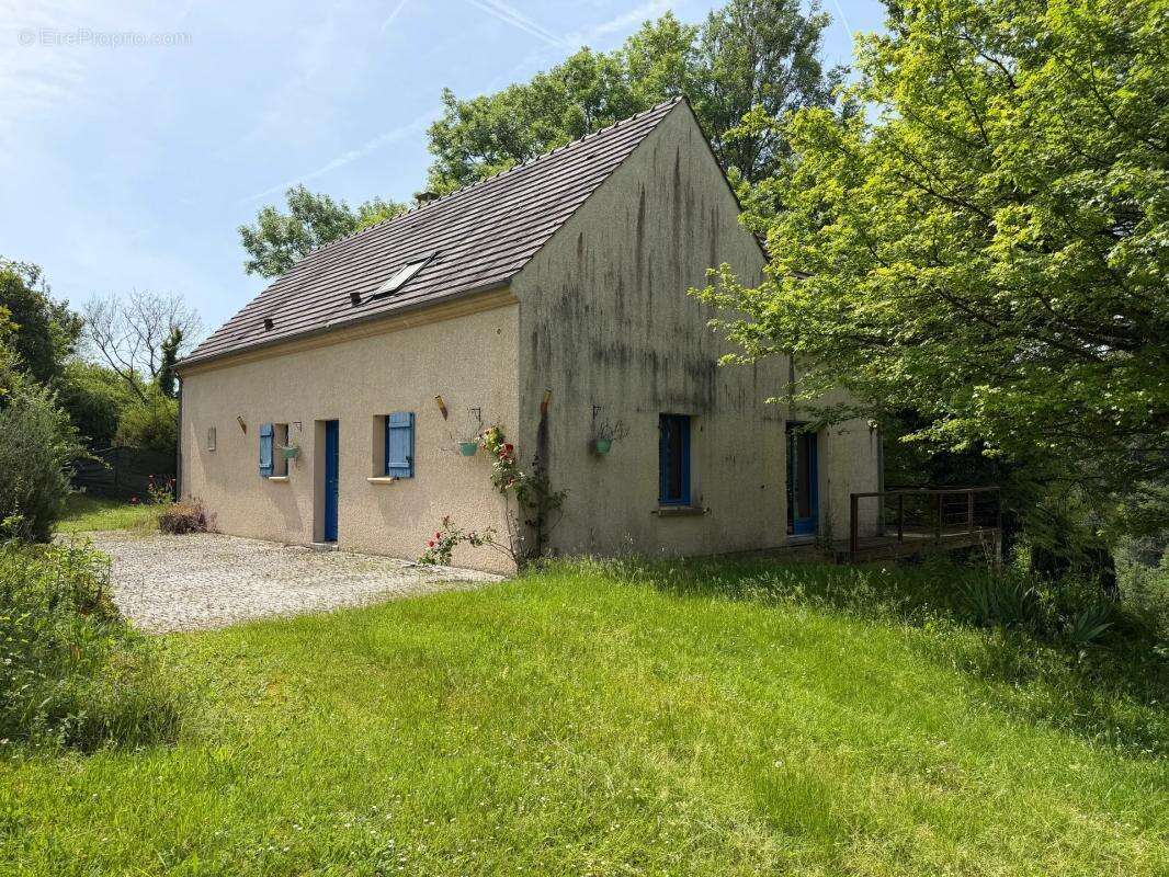 Maison à MONTGOBERT